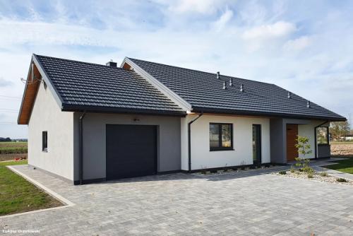 Привлекательный одноэтажный дом с современным внешним Видом. 03