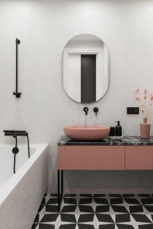 Нестандартная трешка с маленькой кухней в нише. 07