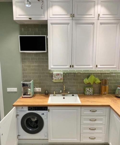 Школа ремонта.  Студия 38, 32 кв. 06