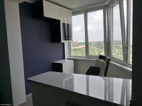 Ремонтом занимался сам после работы. 07