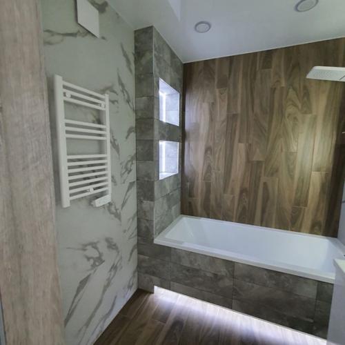 Вот такой санузел после капитального ремонта. 05