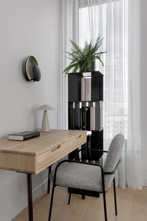 Нестандартная трешка с маленькой кухней в нише. 04