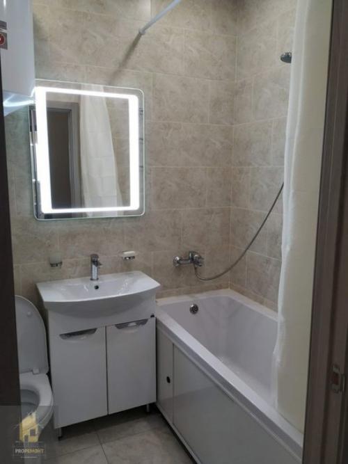 Маленькая квартира - студия с хорошей планировкой, площадью 30 кв. 06