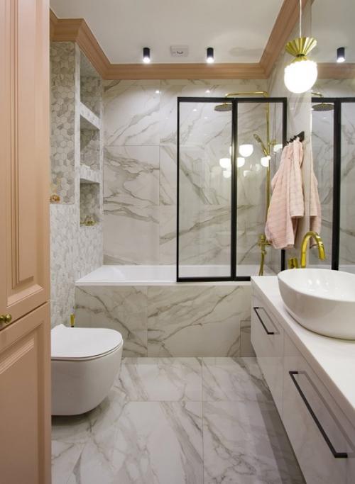 Это стандартная евродвушка с большой кухней - гостиной, спальней, ванной и кладовой. 07