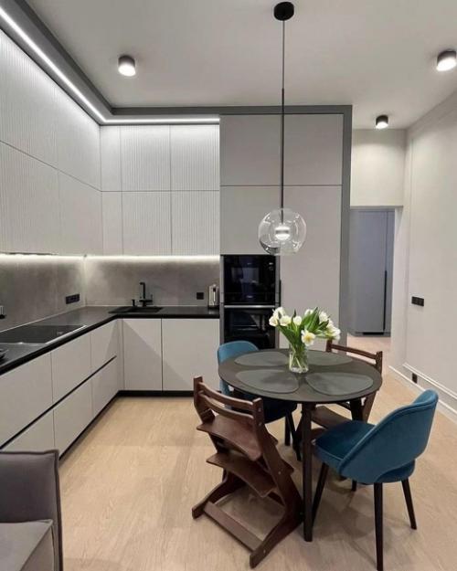 Дорого - богато.  Итальянская кухня с австрийской фурнитурой. 06