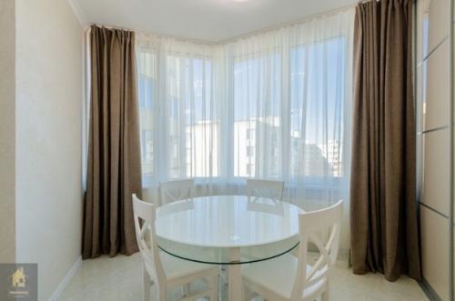 Квартира после дизайнерского ремонта 70 кв. 01