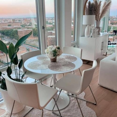 Уютная и светлая гостиная с невероятным Видом. 02