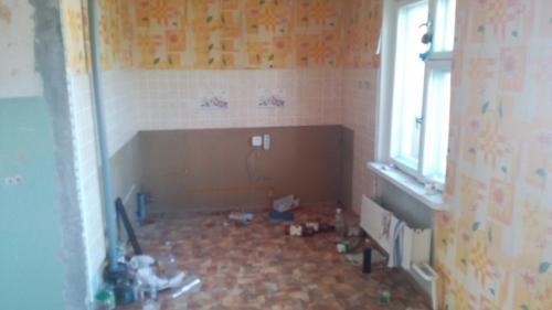 Когда покупаешь квартиру неглядя, иногда бывают неожиданно расписные до и после! 01