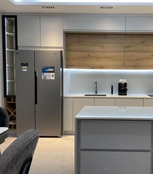 Кухня - гостиная во всей красе. 04