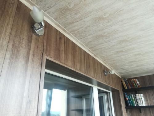 Муж своими руками лоджию в панельном доме сделал. 04