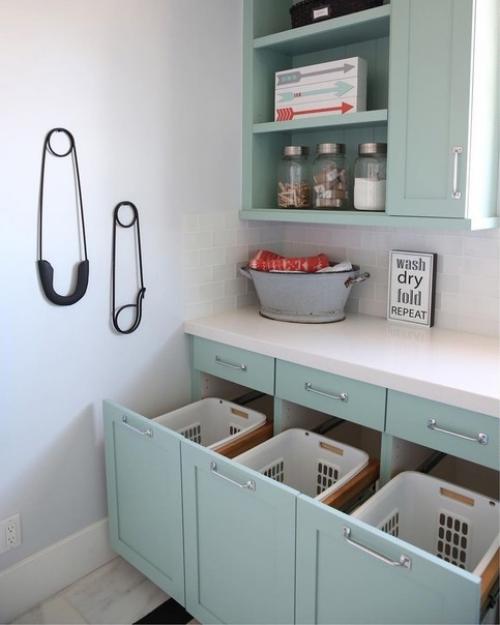 Постирочная.  Хотели бы иметь у себя такую комнатку? 02