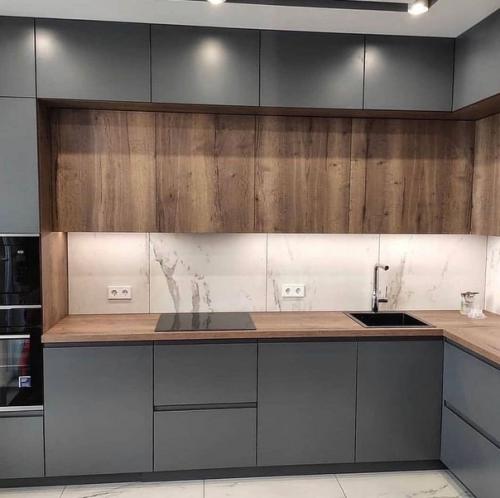 Вот и наша кухня готова. 01