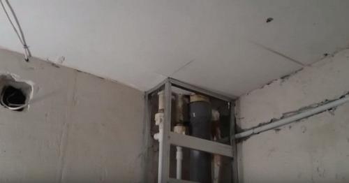 Как закрыть трубы в туалете? 03 Как закрыть трубы в туалете? 03