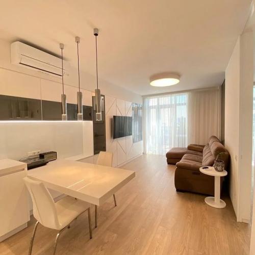 Двушка, площадью 80 кв. 02