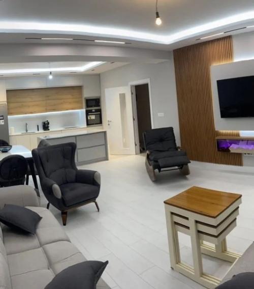 Кухня - гостиная во всей красе. 06