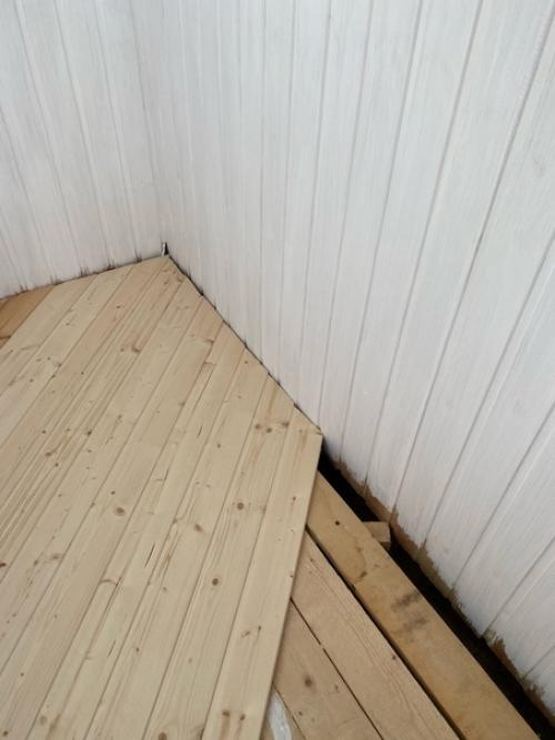 Преображение балкона женскими руками за время карантина. 03