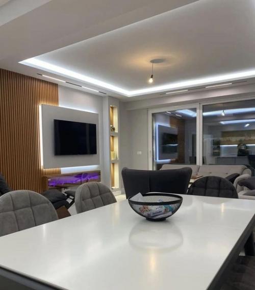 Кухня - гостиная во всей красе. 05