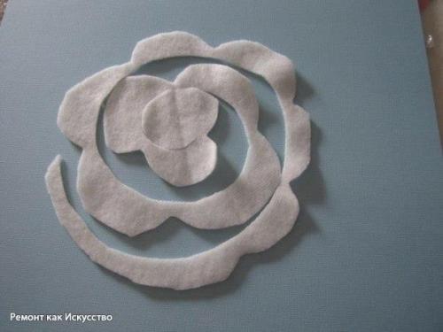 Подушка с розами из флиса. 03