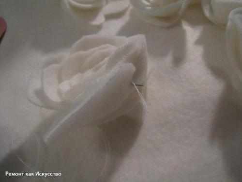 Подушка с розами из флиса. 06