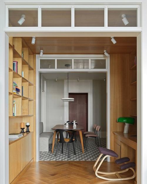 Интерьер квартиры без дизайнерских клише, без трендовых цветов и силуэтов, микс эпох. 04