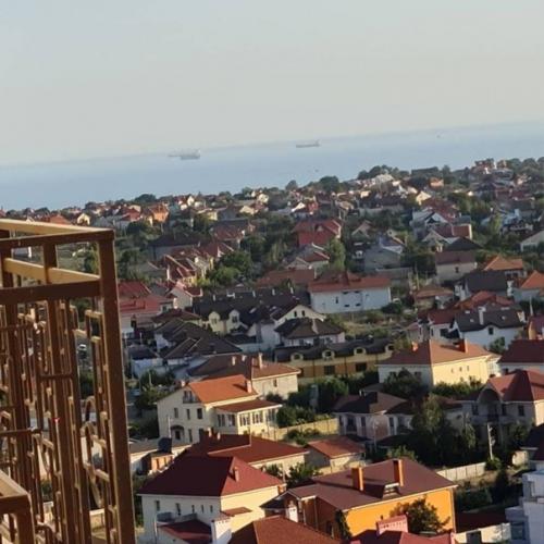 Мы сдаем шикарную кухню студию + спальню с видом на море. 04