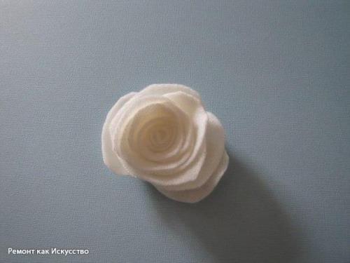 Подушка с розами из флиса. 05