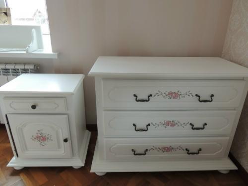 С мужем отреставрировали старую мебель.