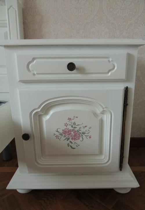 С мужем отреставрировали старую мебель. 01