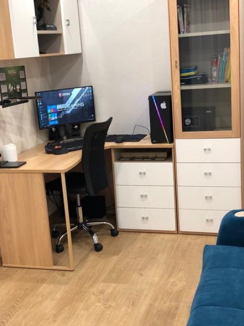 Для сына сделал ремонт в его комнате. 02