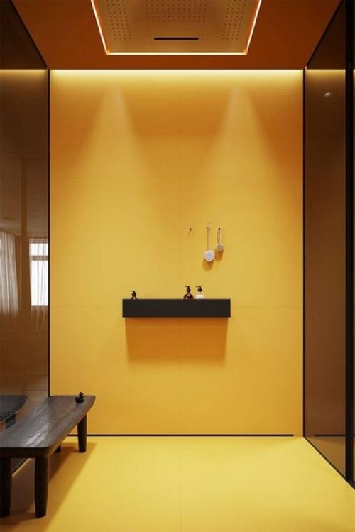 Интерьер ванной комнаты для любителей тёмных и цветных интерьеров. 05