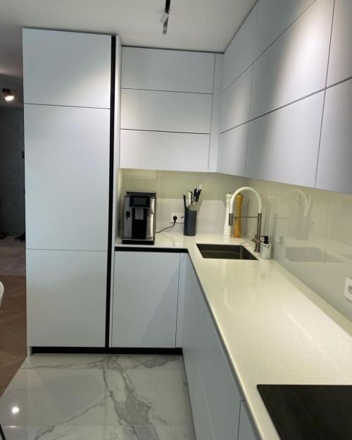 Даже не задумывалась над проектом и дизайном кухни. 02