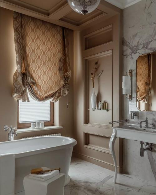 Роскошный интерьер двухэтажного дома впечатляет продуманностью, масштабом и исключительным чувством стиля. 03