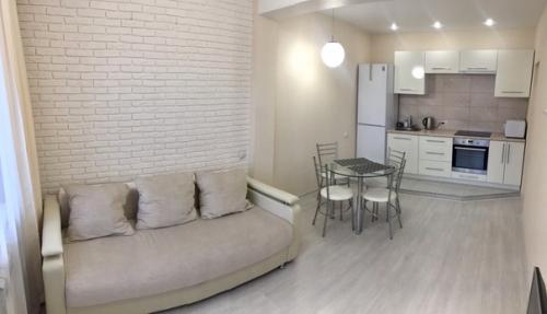 Всем привет.  Хотелось бы услышать что думаете о моем ремонте. 04