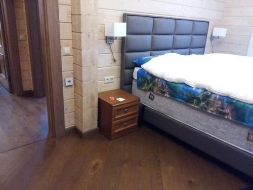 Здравствуйте. 11. Месяцев работы (без сруба. 03