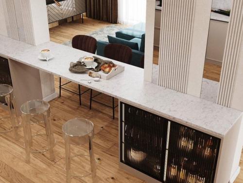 Кухня - гостиная и отдельная столовая в загородном доме. 03