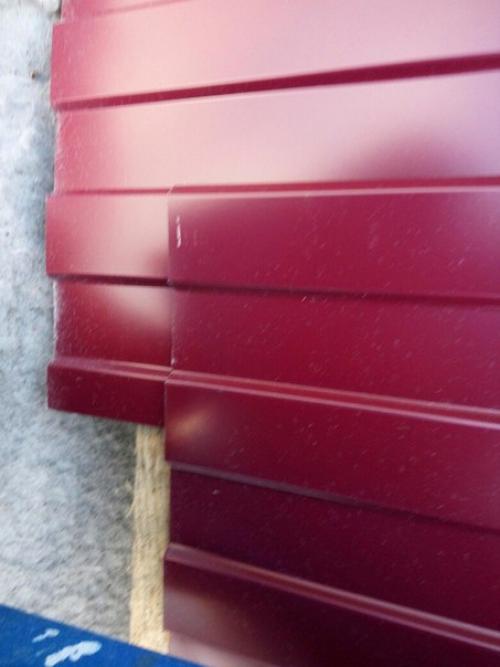 Сегодня я расскажу как покрыть крышу профнастилом. 04