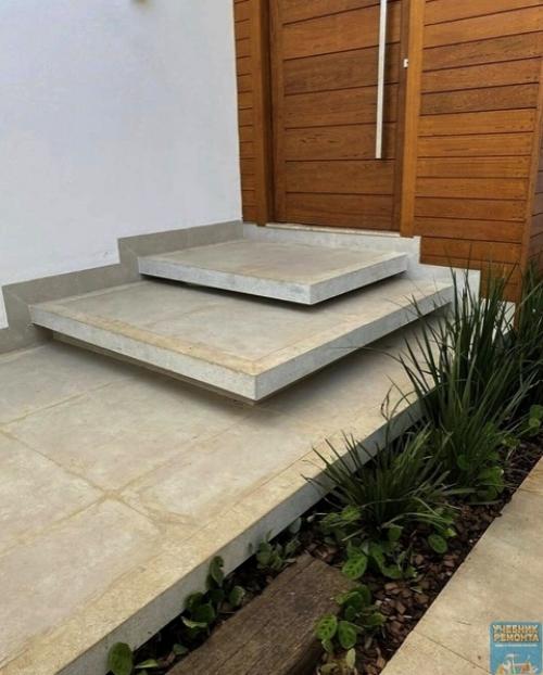 Парящие ступеньки у входа в дом своими руками. 03