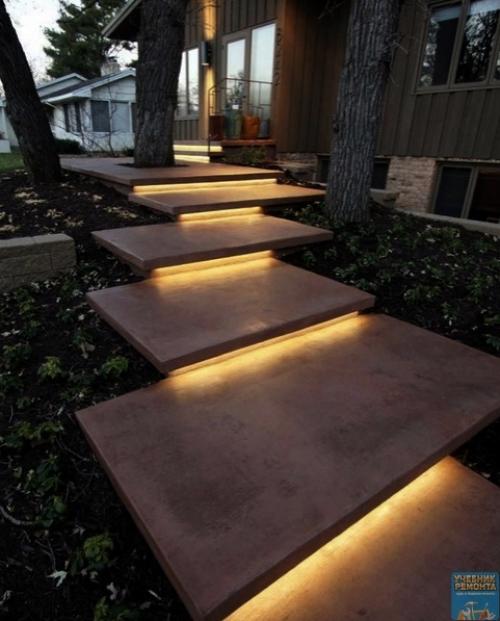 Парящие ступеньки у входа в дом своими руками. 04