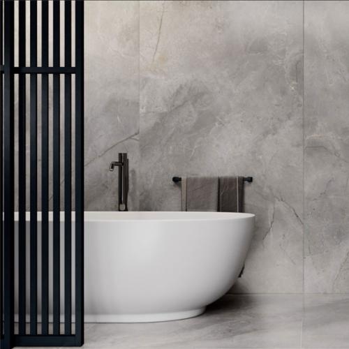 Очень интересно выглядит ванная, в которой камень играет главную роль - особенно если добавить черные смесители, отделку и аксессуары. 03