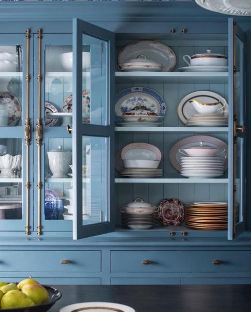 Окна, цвета и детали - кажется, что в этом пространство идеально все. 05