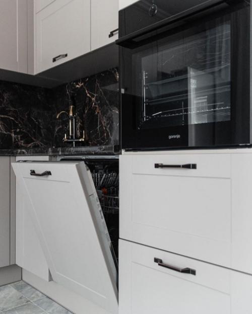 Красивая и функциональная кухня после монтажа. 05