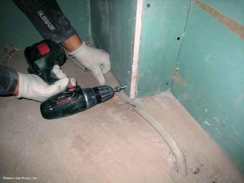 Мы кладем черновые полы. 02