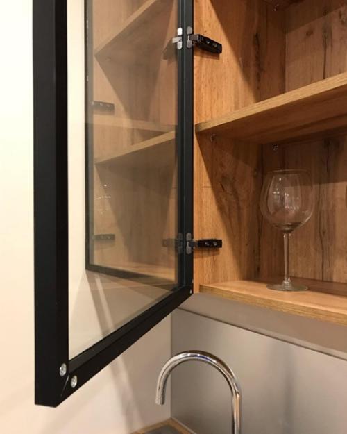 Даже небольшая кухня заслуживает быть стильной, уютной и функциональной. 04