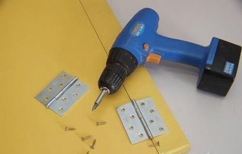 Складной столик для балкона своими руками. 02