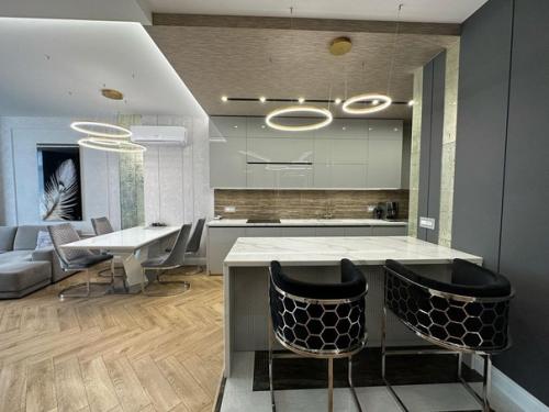 125 кв.  м после капитального ремонта под дальнейшую продажу. 01