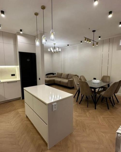 Под продажу у 3 х комнатная квартира, площадью 88. 04