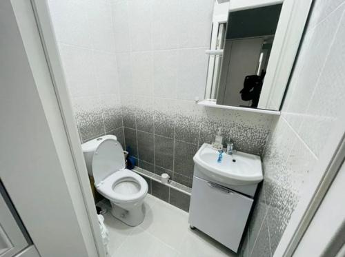 Купили двухкомнатную квартиру за 60 тыс. 05