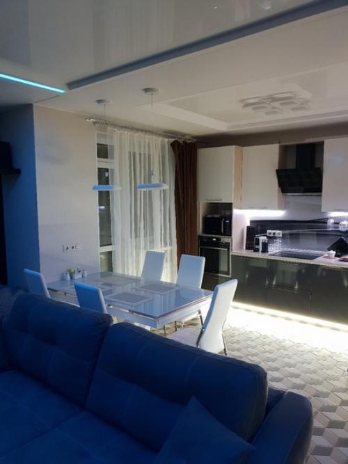 Дизайнер и исполнитель я. долго но результатом доволен. 02