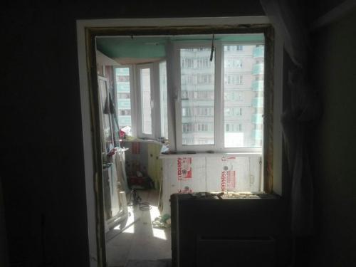 Из балкона продолжение комнаты. 02