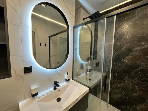 100 кв.  м под дальнейшую аренду. 07